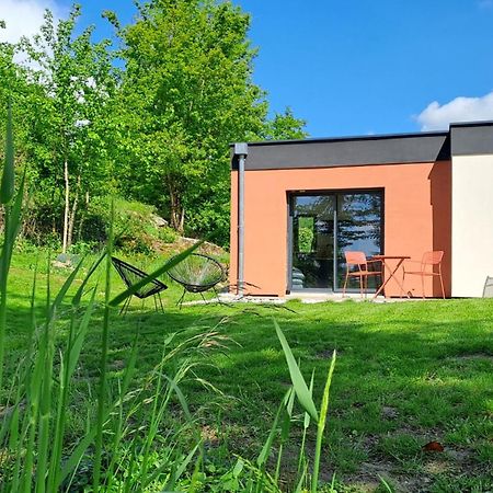 Logement Neuf A 2 Pas Du Lac La Bridoire Kültér fotó